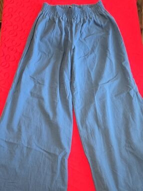 Ladies Wide-Leg Pants in Blue